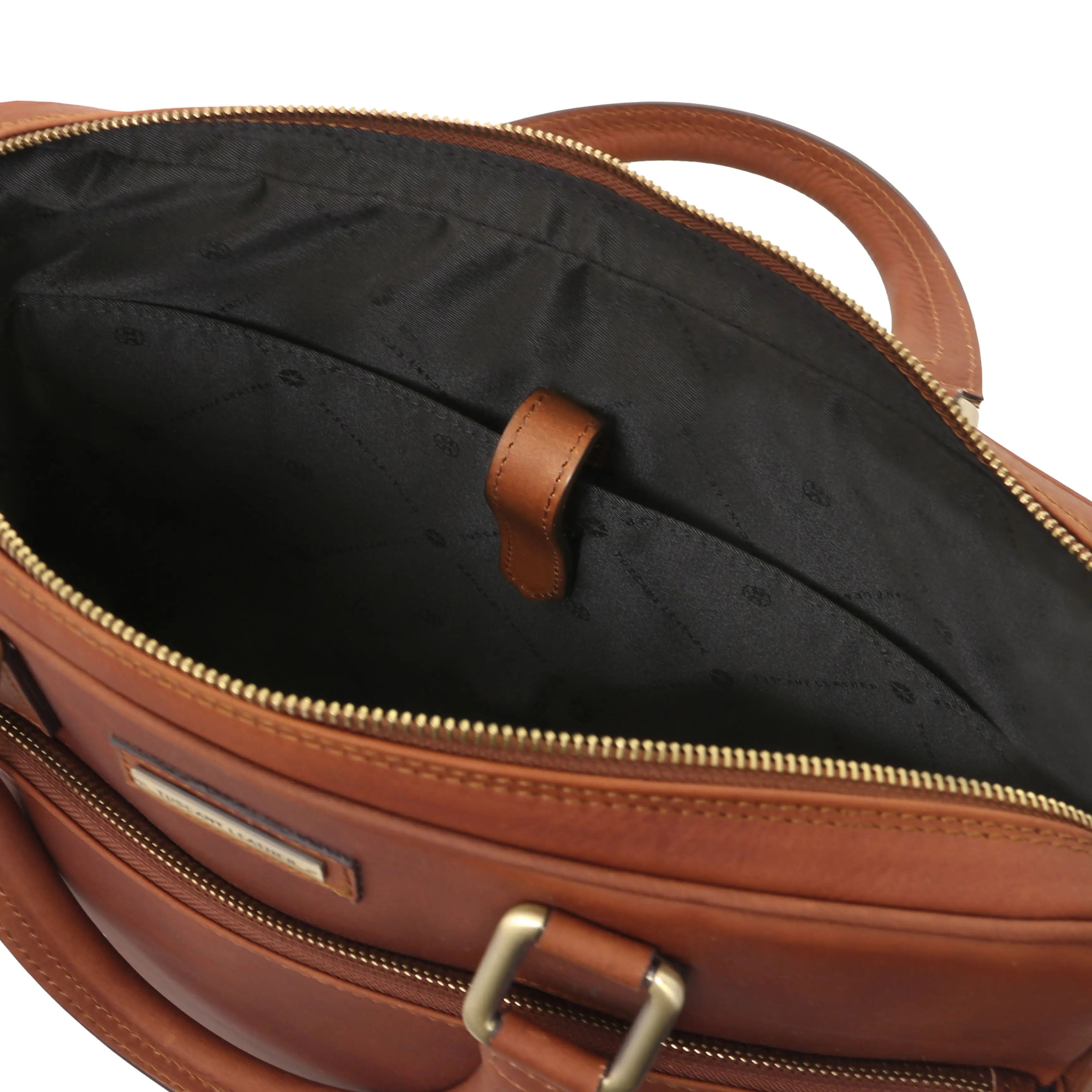 Interior laptpp pocket view brown Ferrara Leather Laptop Briefcase with black lining