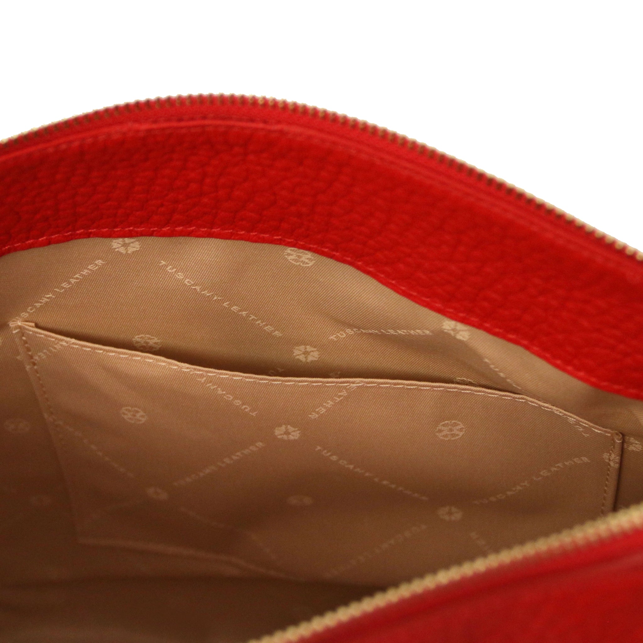 Amy Soft Italian Leather Red Shopping Bag Interior open pocket and beige bag lining - L'Atelier Global