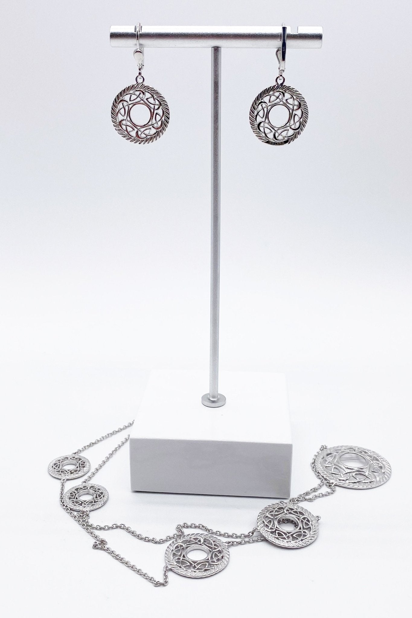 Irish Open Knot Sterling Silver Earrings - L'Atelier Global