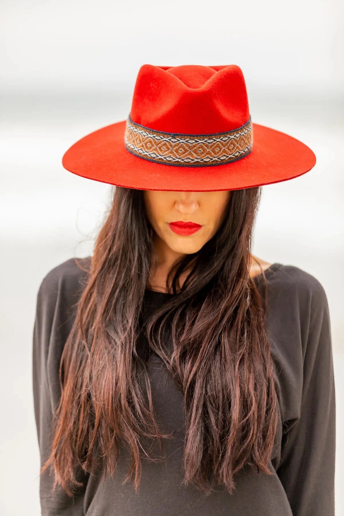 Munay Alpaca Western Hat in Red on Model