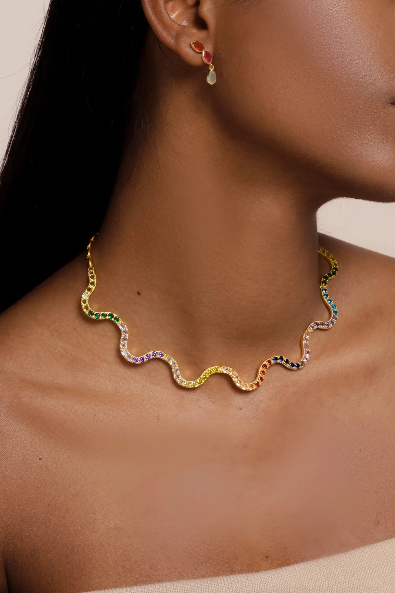 Villajoyosa Rainbow Gold Choker Necklace on a female model