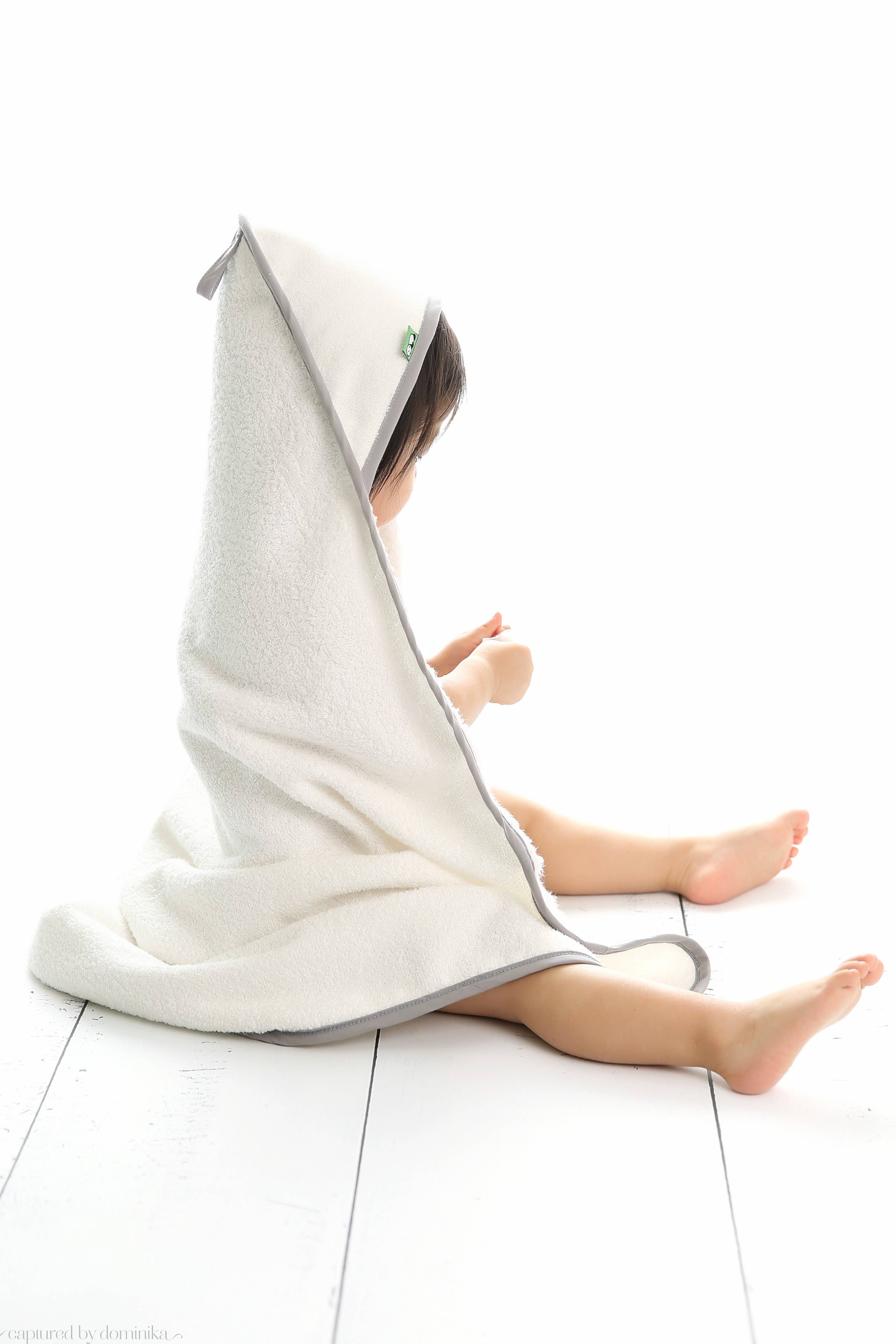 Latelier Global Hooded Towel