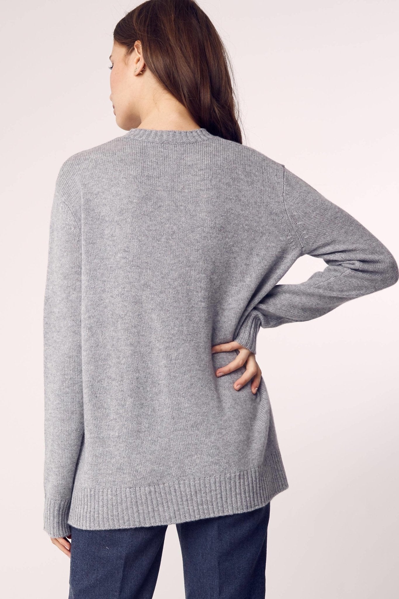 Cashmere Long Crew Neck Sweater in Gray - L'Atelier Global