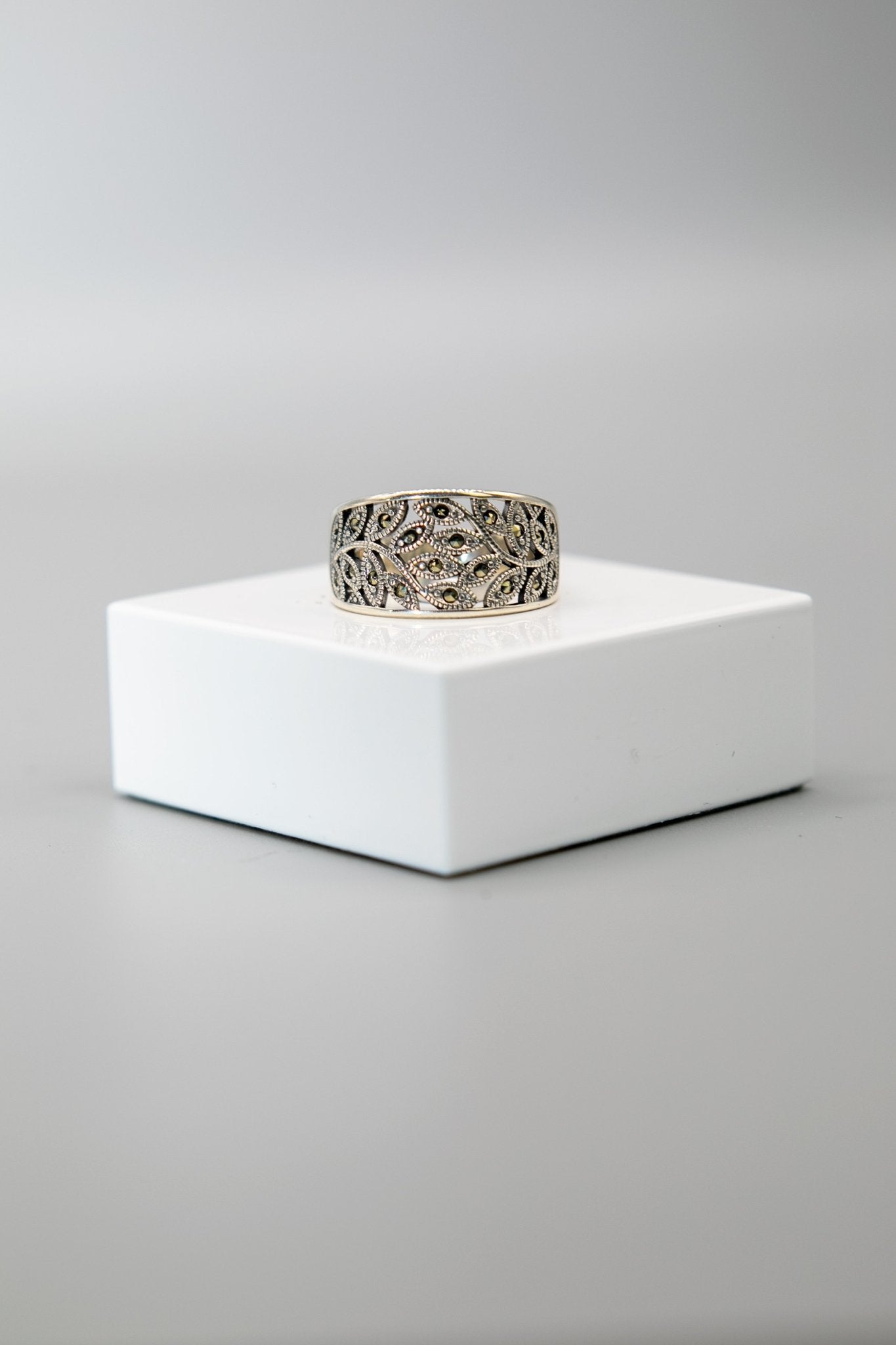 Celtic Tree of Life Sterling Silver Ring on a white display laying down - L'Atelier Global
