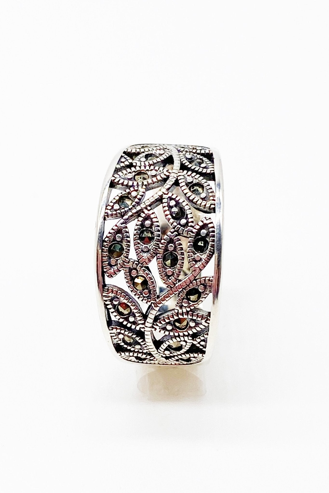 Celtic Tree of Life Sterling Silver Ring on a white background - L'Atelier Global