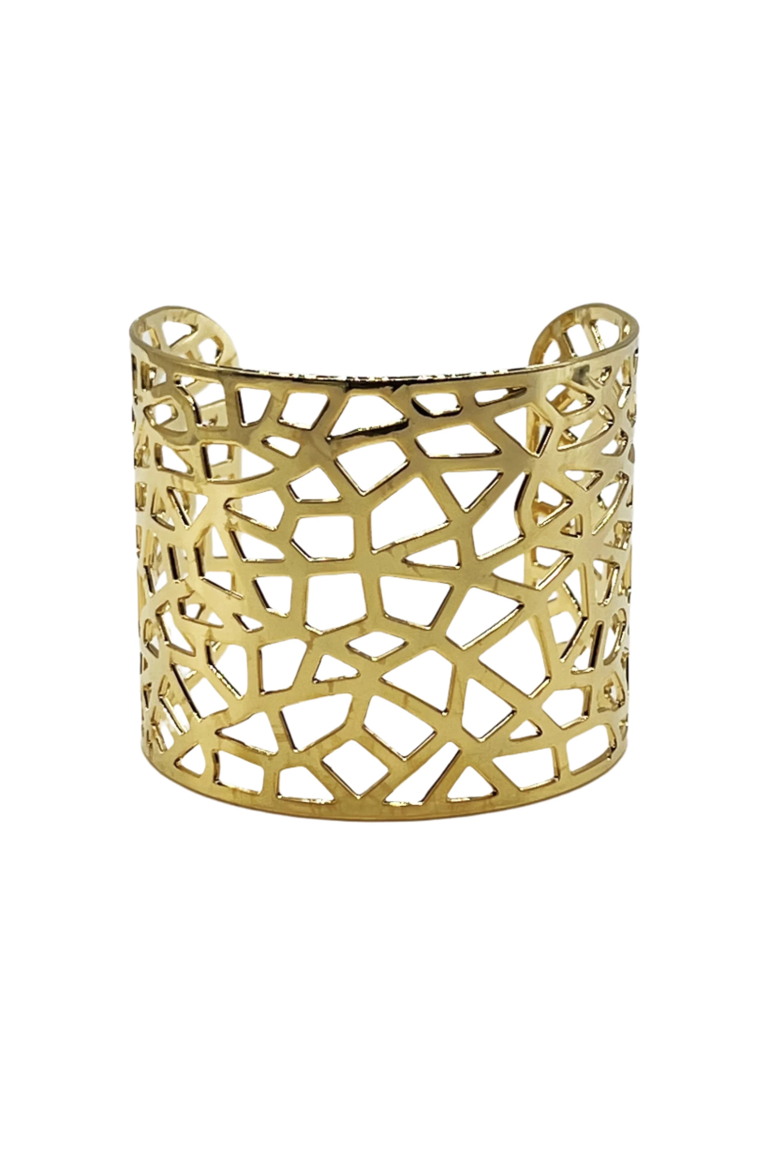 Chelsea Abstract Cuff in Gold on a white background - L'Atelier Global