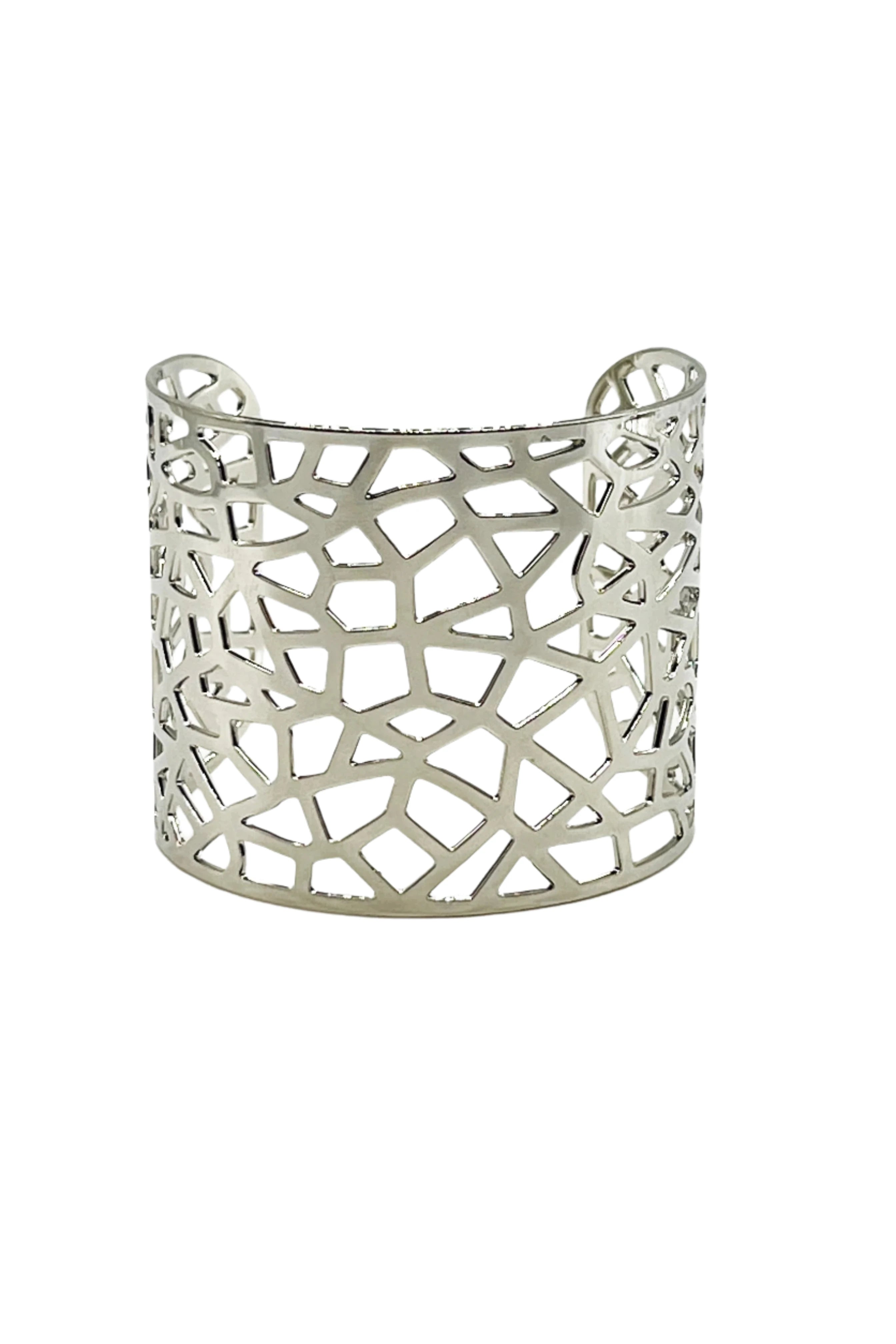 Chelsea Abstract Cuff in Silver on a white background - L'Atelier Global