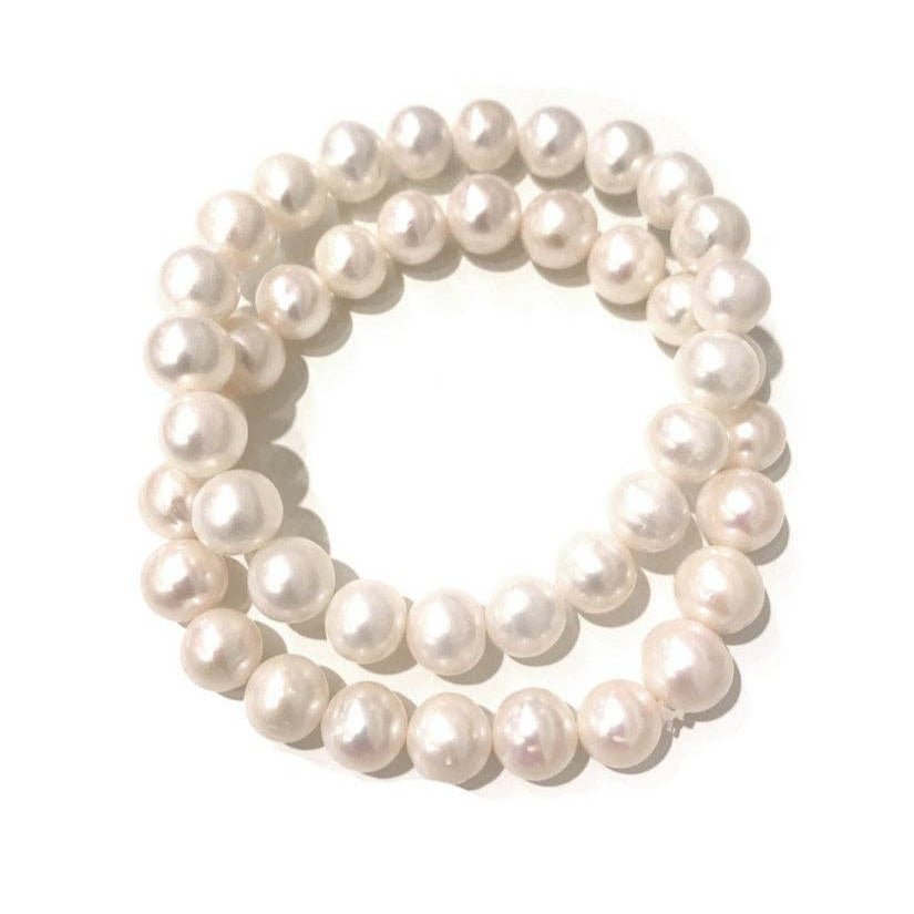 Freshwater Pearl Organic Stretch Bracelet Set on a white background - L'Atelier Global
