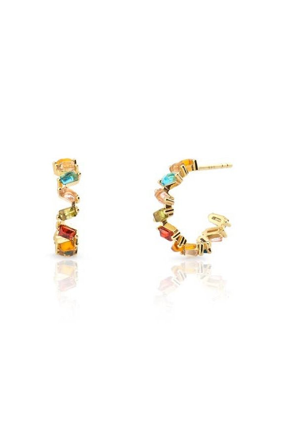 La Concha Hoop Earrings in gold on a white background