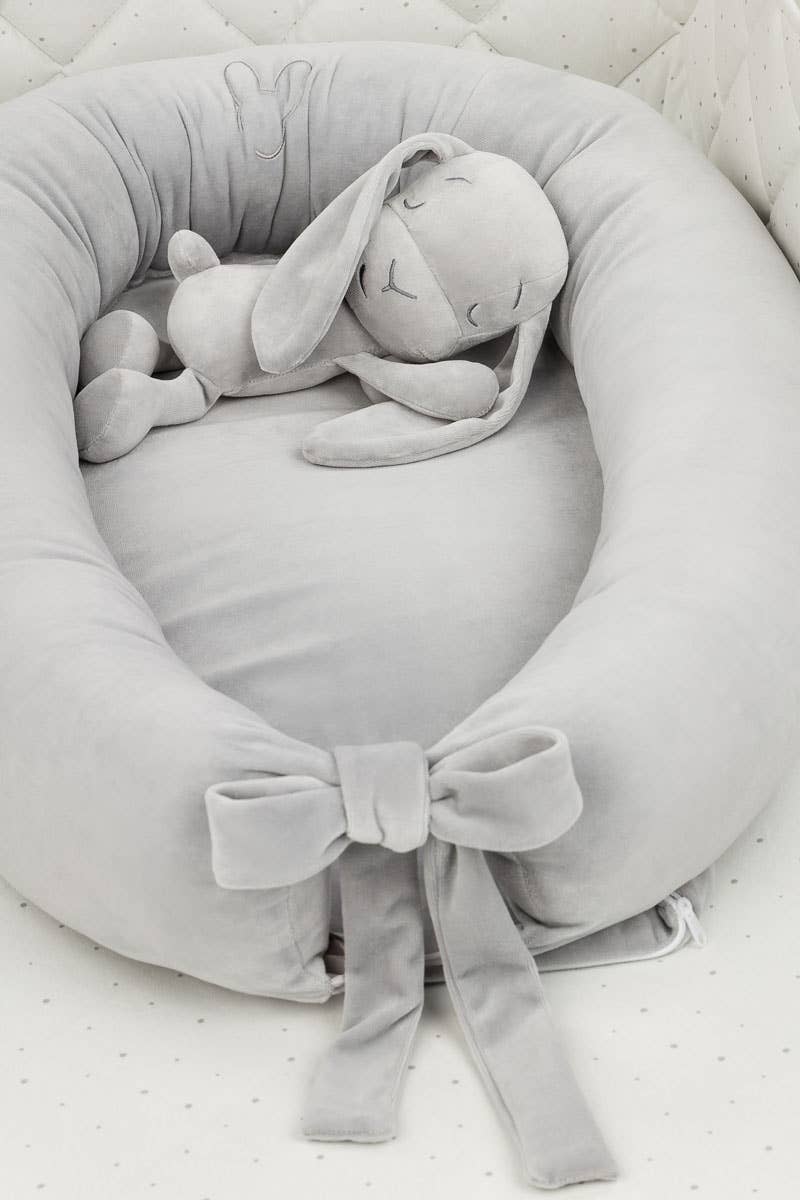 Lavender Sleepyhead in Gray on a white background - L'Atelier Global