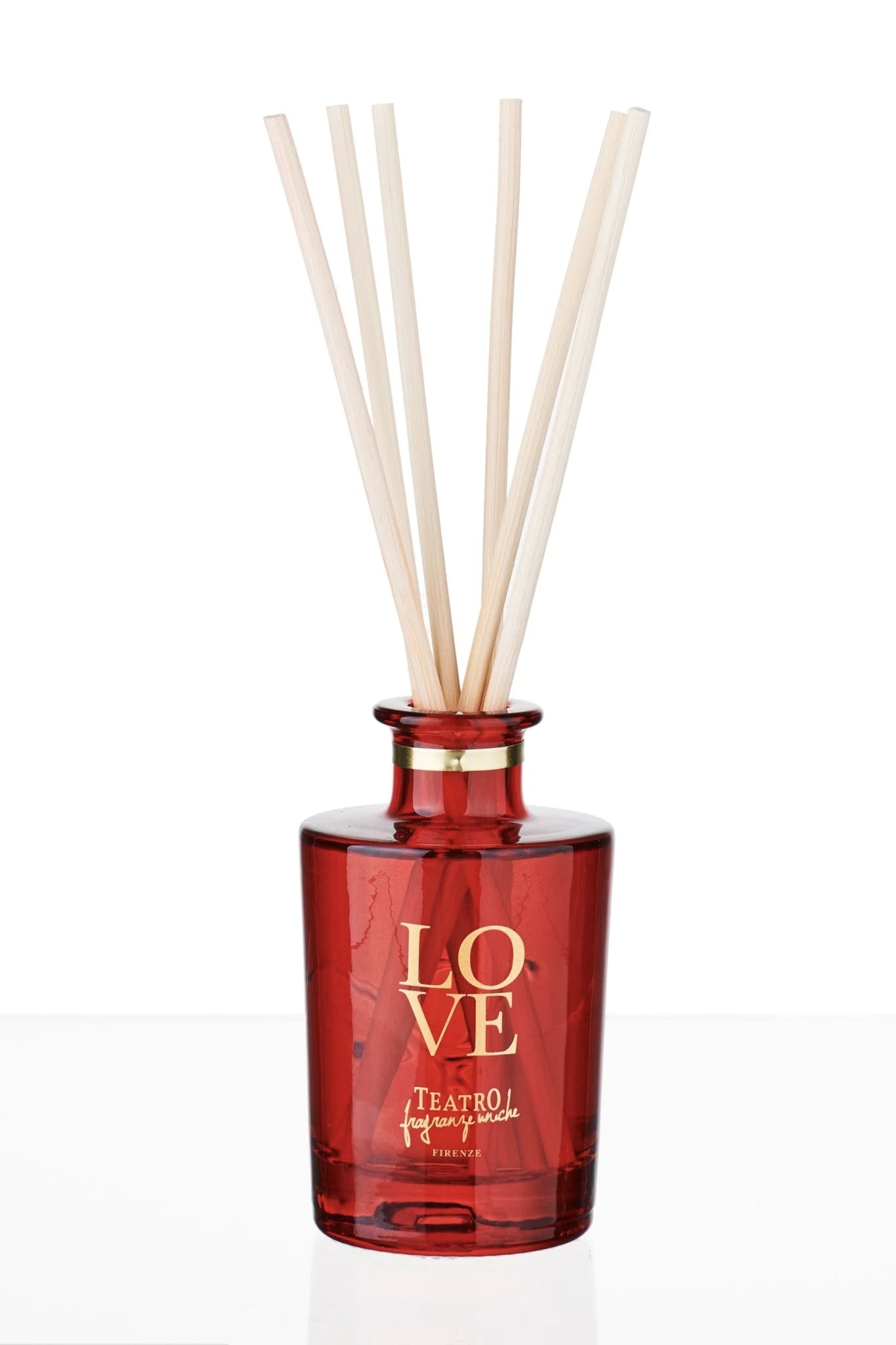Love Luxury Florentine red colored Diffuser on a white background - L'Atelier Global