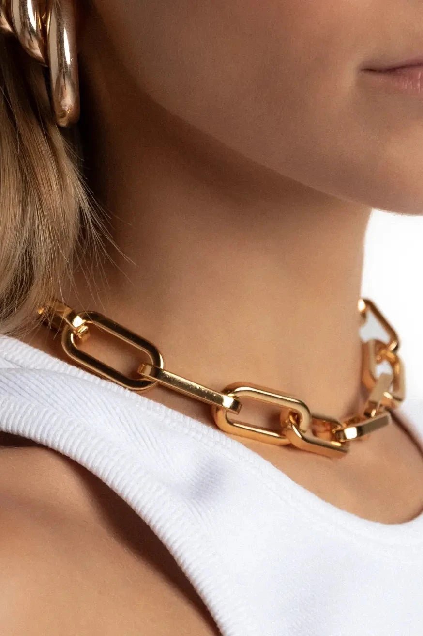 Tempe Chunky Cable Link Necklace on model choker style - L'Atelier Global