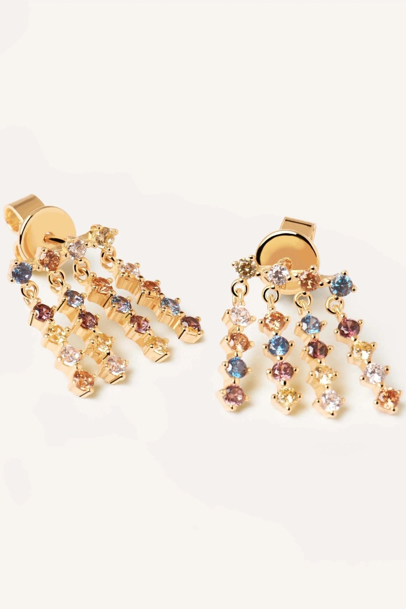 Willow Gold Dangle Earrings on a natural background - L'Atelier Global