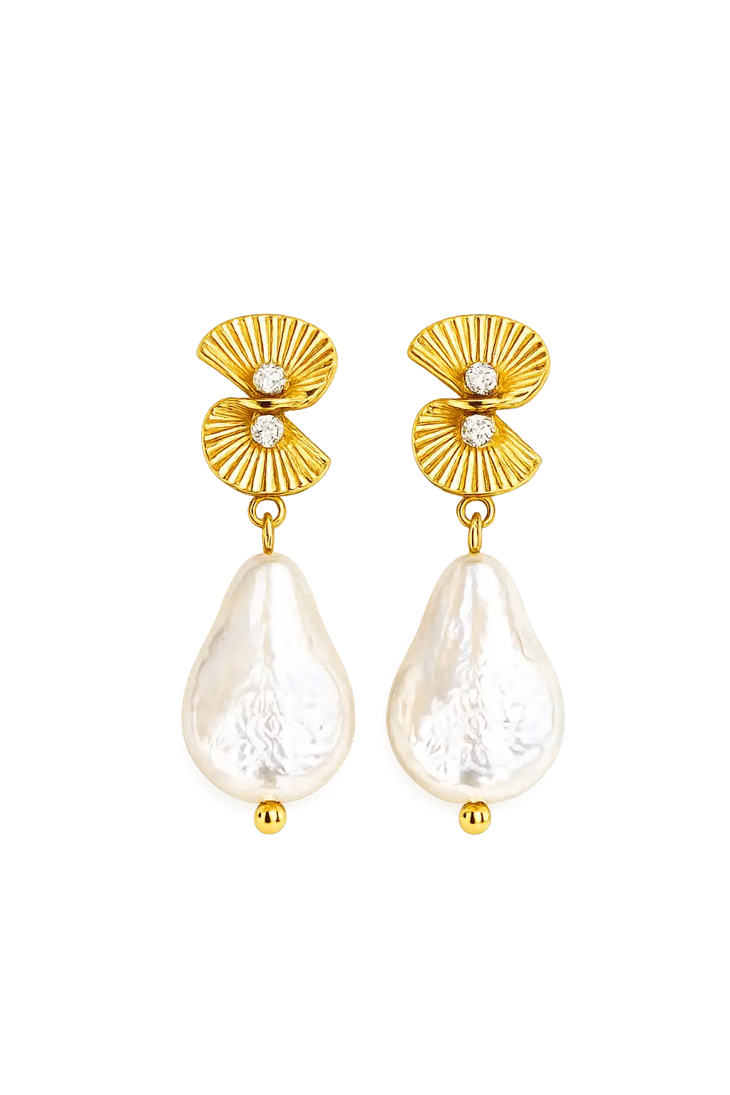 Amalfi Solia Stud Keisha Pearl Earrings on a white background