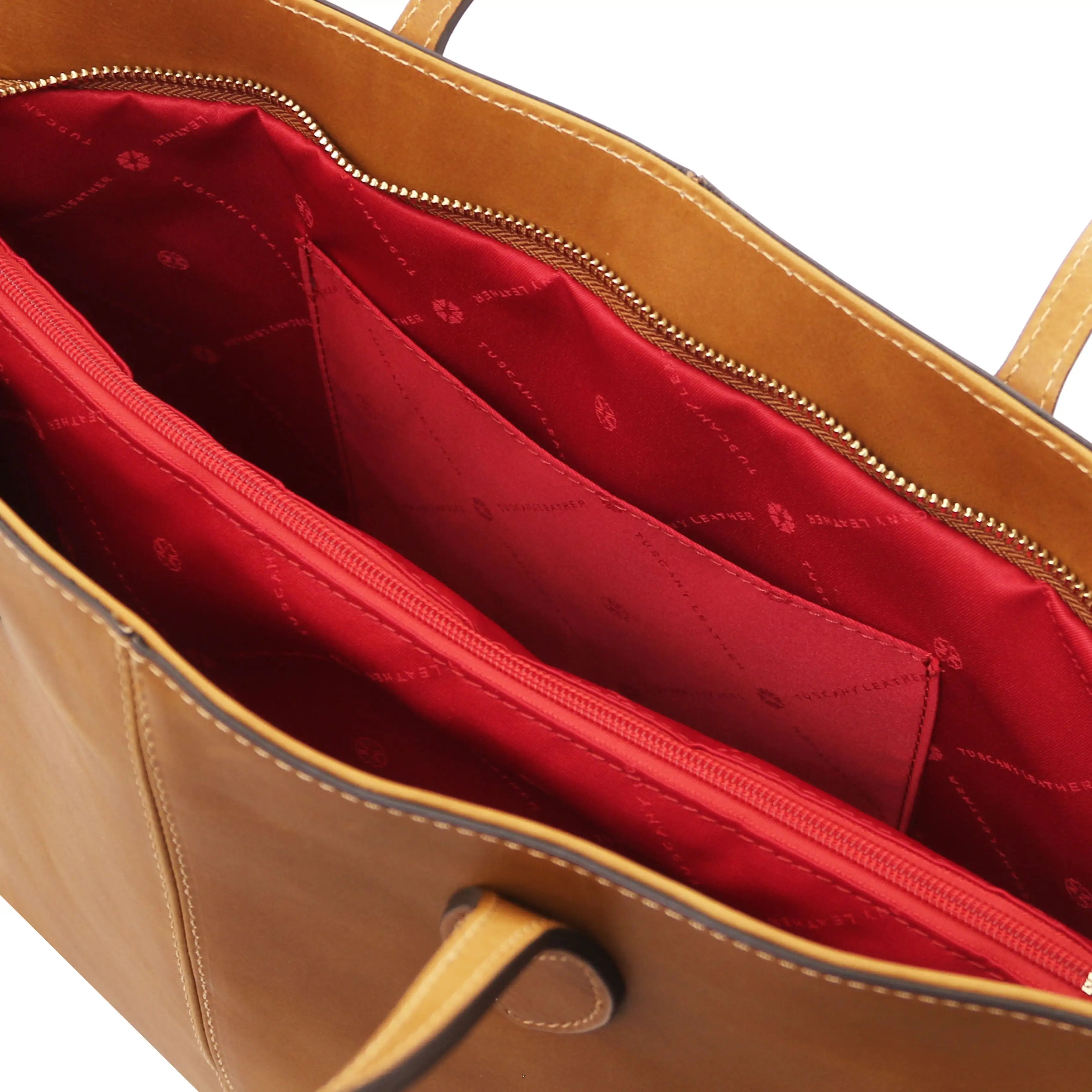 Interior open pocket red lining view Natural  Essenza Shoulder Bag.
