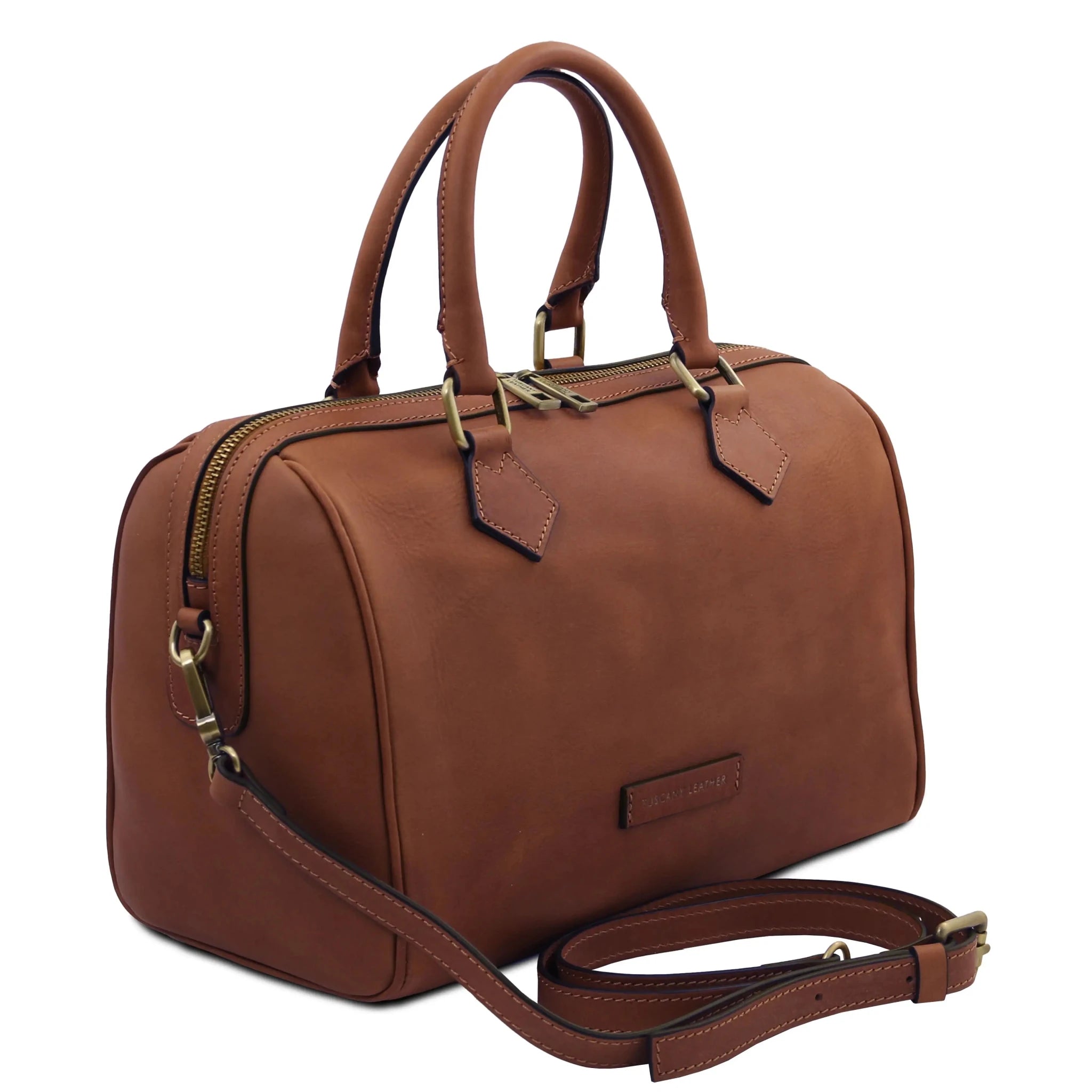 Front side angled View Barrique Leather Duffle bag in natural with shulder strap