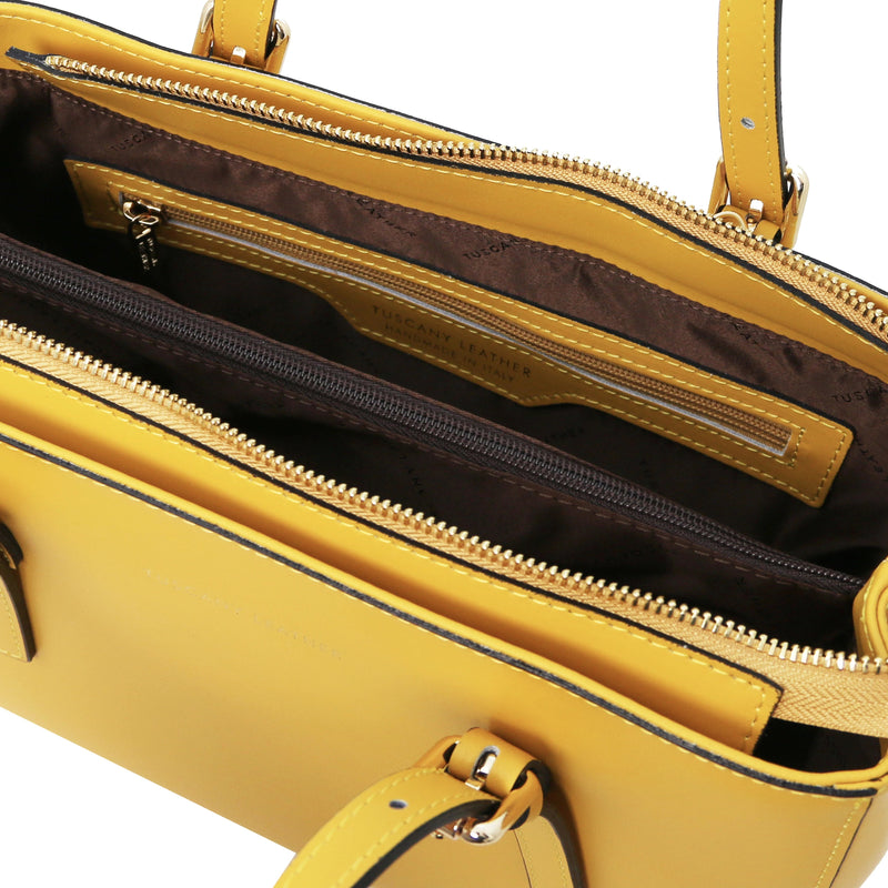 Aura Leather Handbag - L'Atelier Global