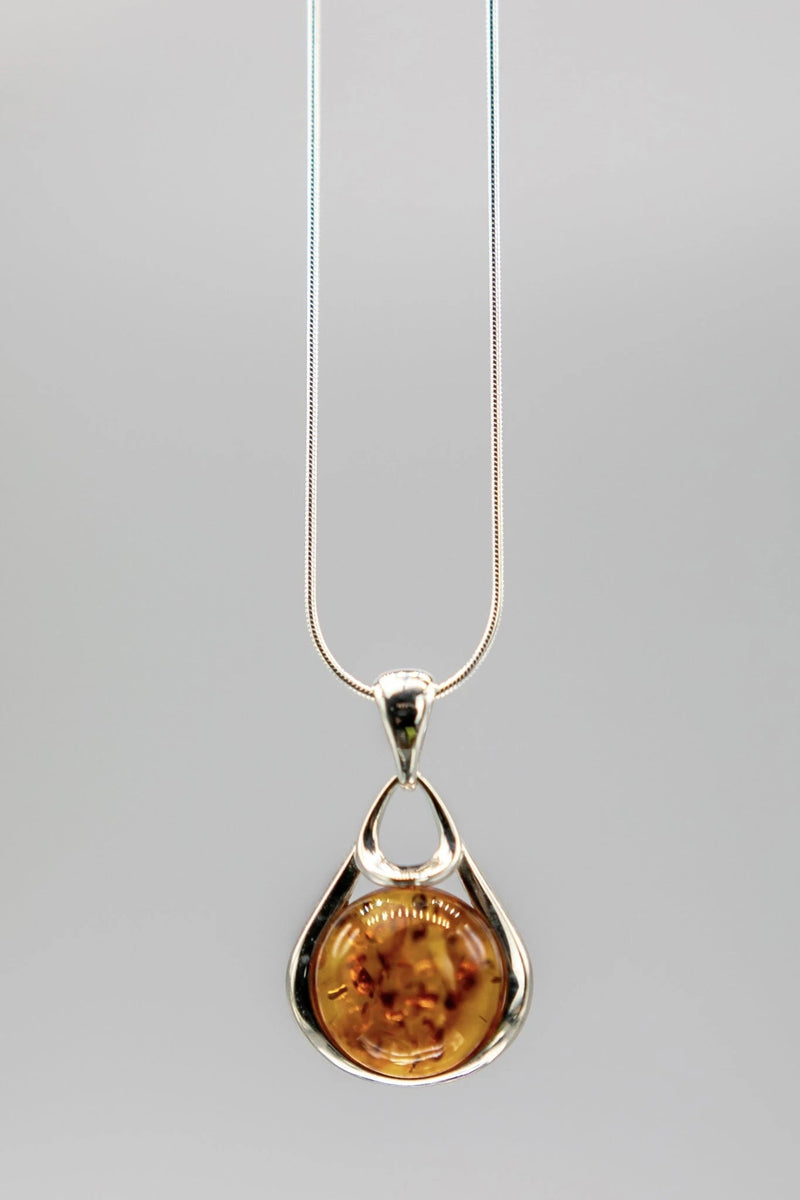 Baltic Honey Amber Drop Necklace - L'Atelier Global
