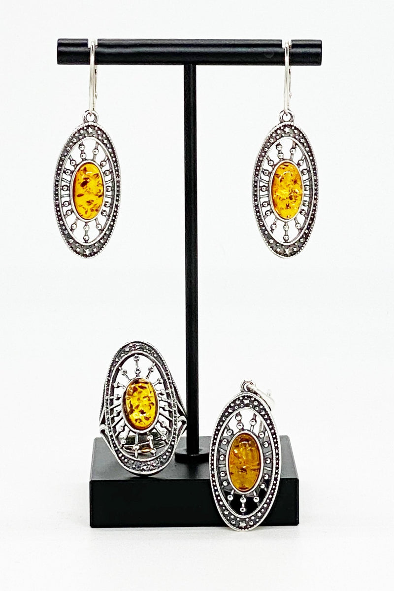 Baltic Honey Amber Medallion Adjustable Ring - L'Atelier Global