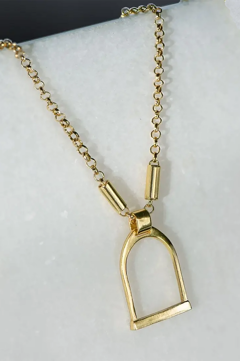 Classic English Stirrup Necklace in Gold - L'Atelier Global