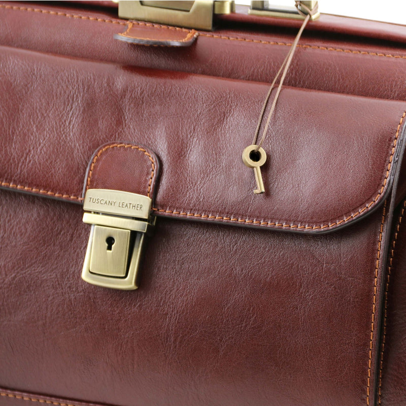 Giotto Exclusive Double-bottom Leather Doctor Bag - L'Atelier Global
